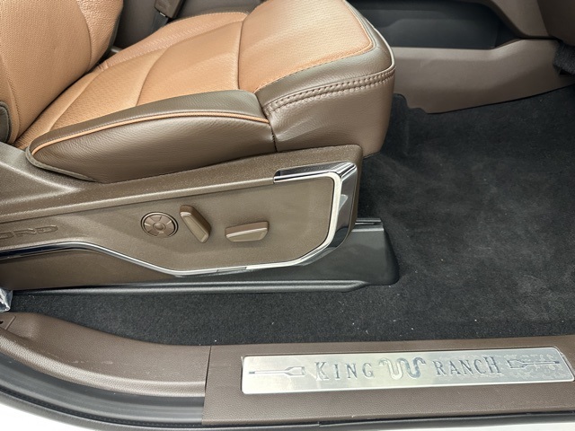 2025 Ford F-350 King Ranch photo 12