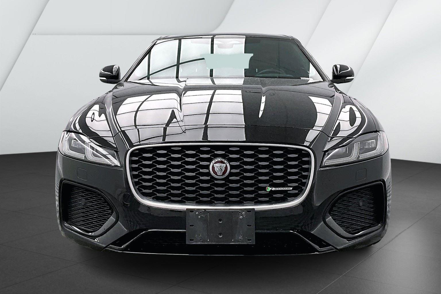 2022 Jaguar XF R-Dynamic SE photo 2