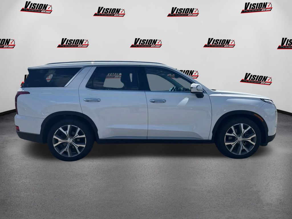 2022 Hyundai Palisade SEL photo 2