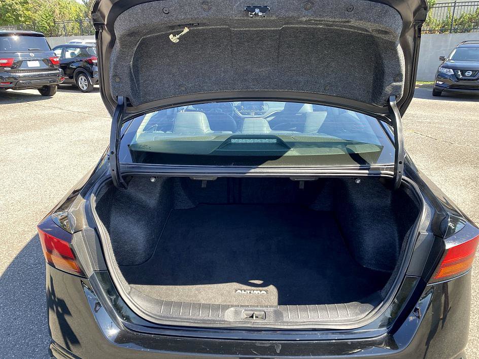 2024 Nissan Altima 2.5 SR photo 18