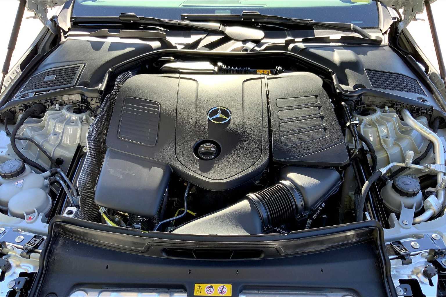 2025 Mercedes Benz C 300 4MATIC photo 30