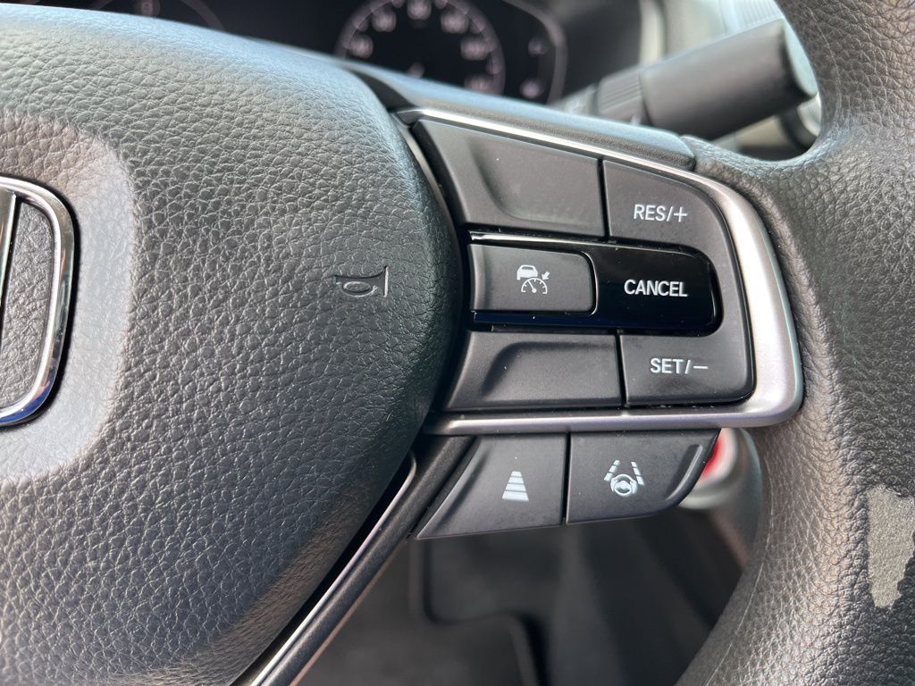 2022 Honda Accord LX photo 12