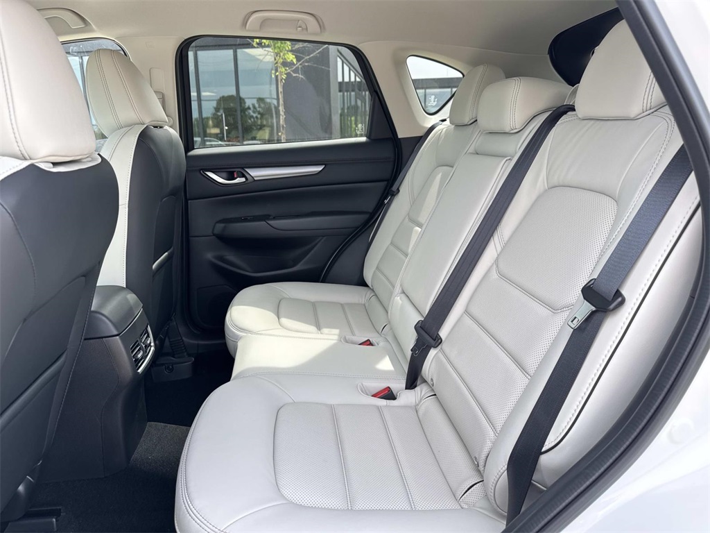 2025 Mazda CX-5 2.5 S Preferred photo 7