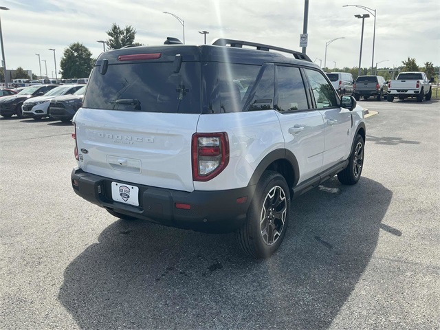 2025 Ford Bronco Sport Outer Banks photo 5