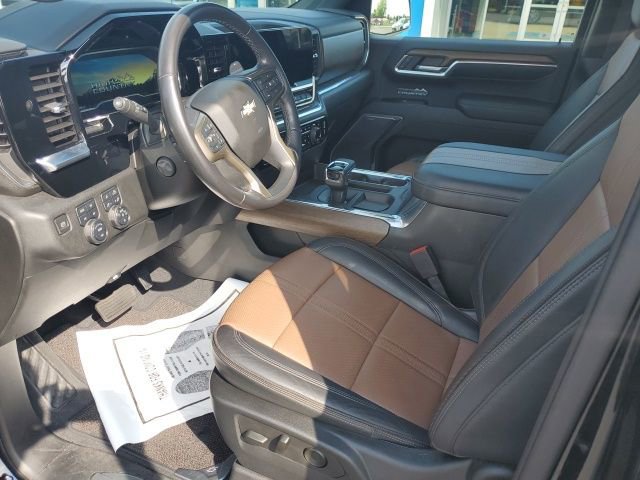 2023 Chevrolet Silverado 1500 High Country photo 17