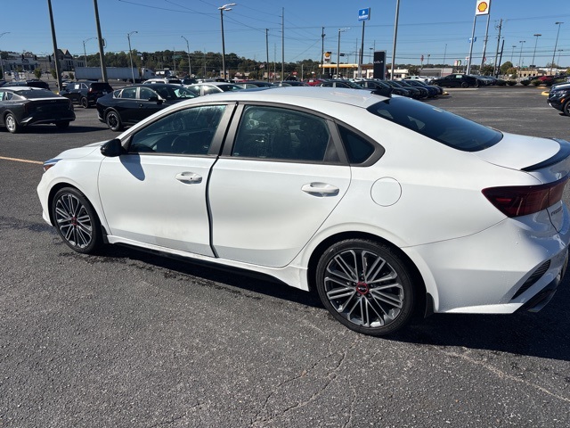 2023 Kia Forte GT photo 2