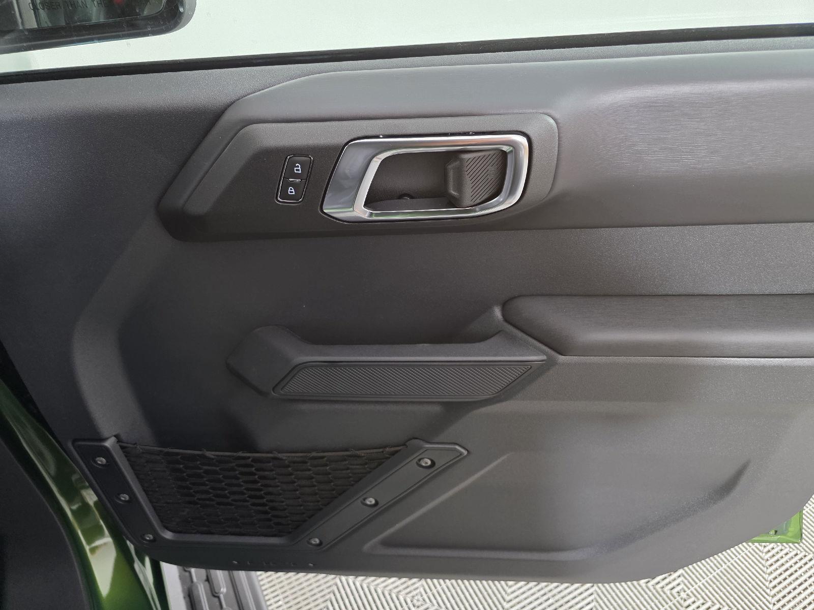 2025 Ford Bronco Outer Banks photo 22
