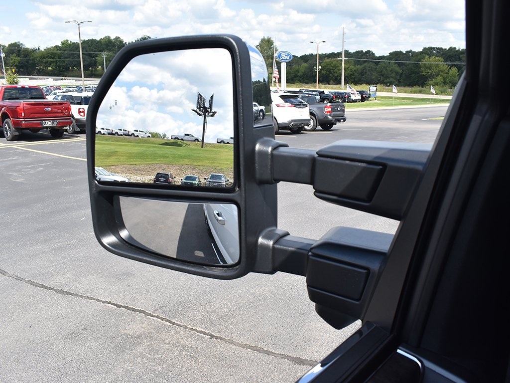 2026 Ford F-250 Lariat photo 32