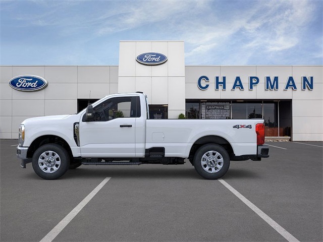 2025 Ford F-350 XLT photo 3