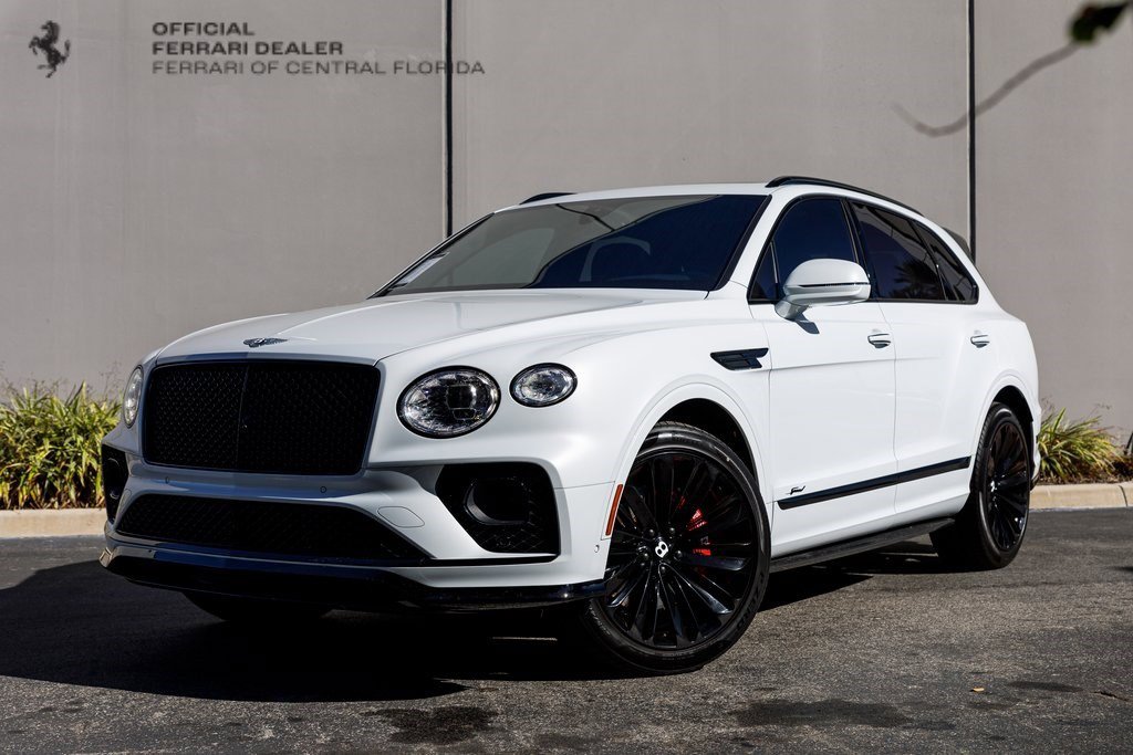 2022 Bentley Bentayga Speed's photo