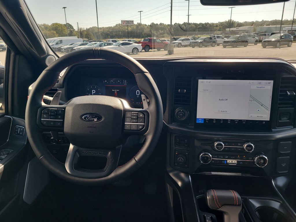 2025 Ford F-150 Raptor photo 25