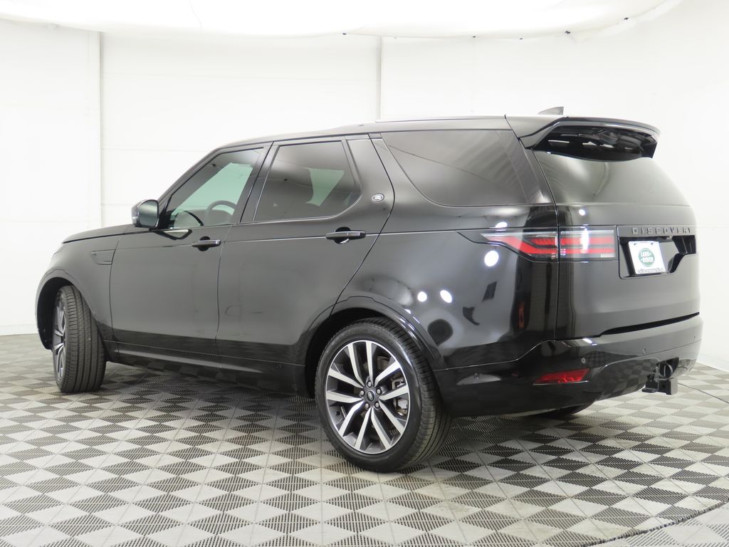 2024 Land Rover Discovery SE photo 4