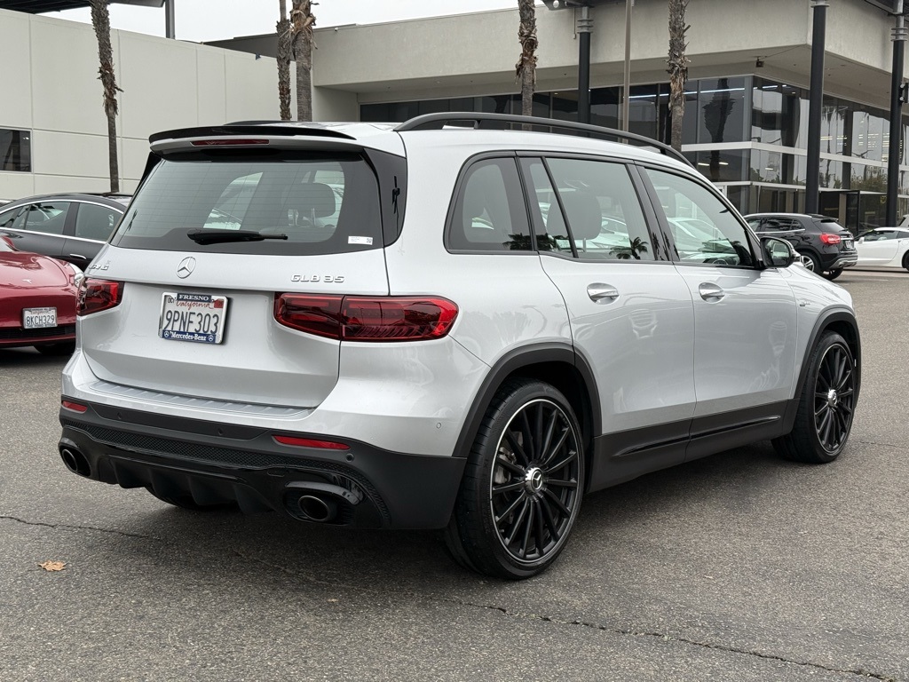 2024 Mercedes Benz GLB 35 AMG 4MATIC photo 2