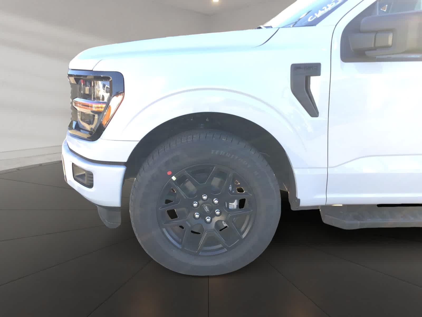 2025 Ford F-150 STX photo 14