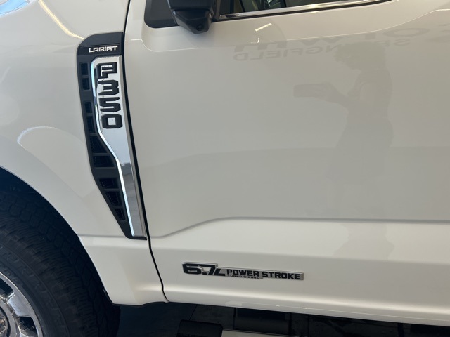 2025 Ford F-350 Lariat photo 15