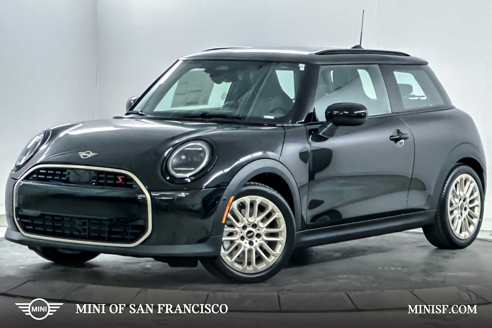 2026 MINI Hardtop 2 Door S's photo