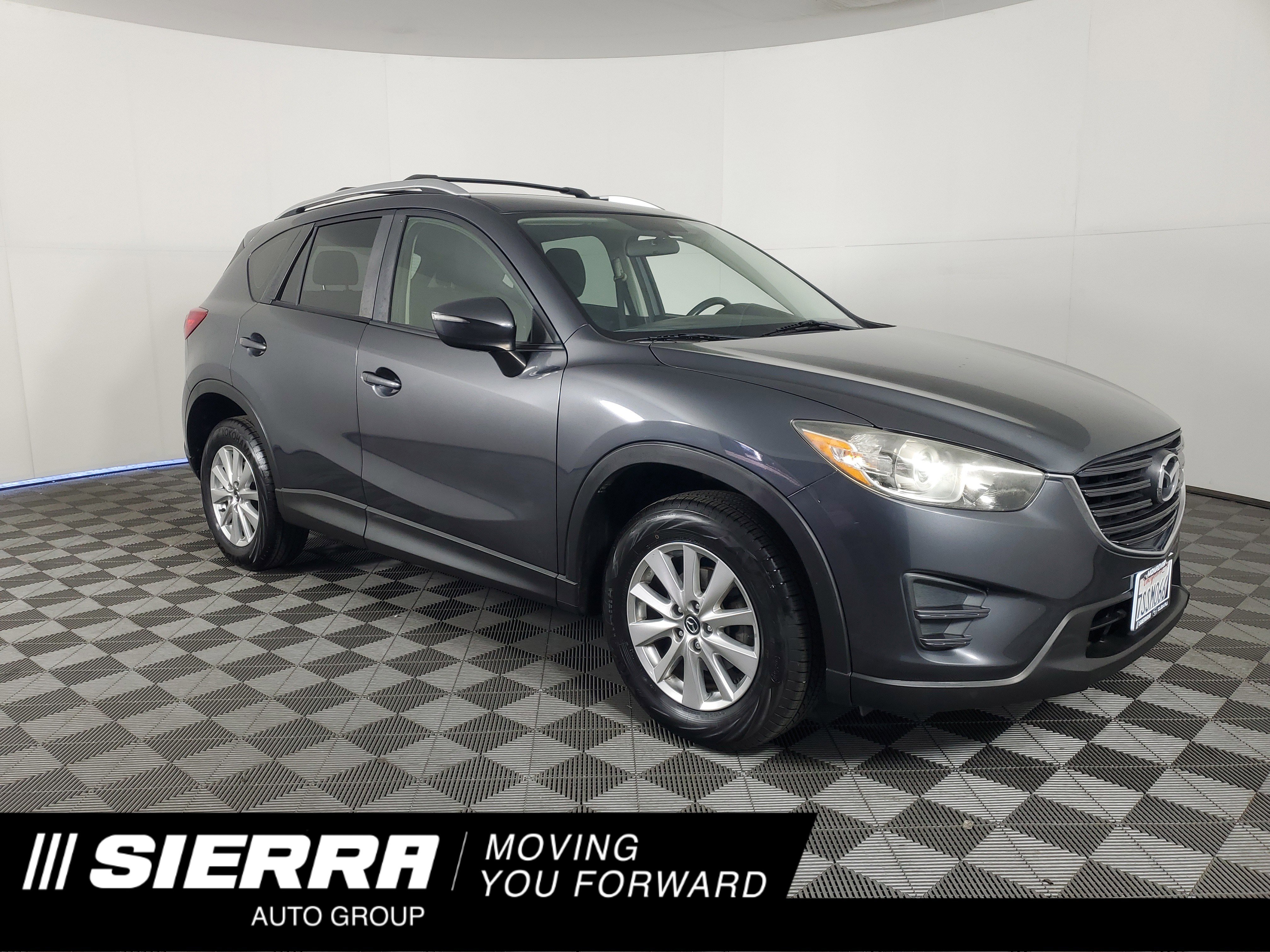 2016 Mazda CX-5 Sport's photo