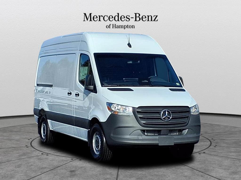 2025 Mercedes-Benz Sprinter Cargo Van Base's photo
