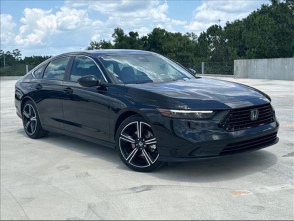 2025 Honda Accord Hybrid Sport photo 2