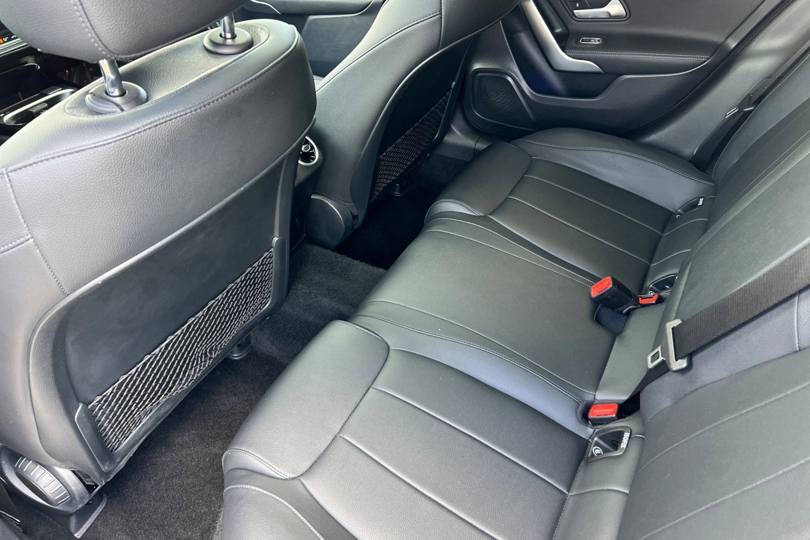 2022 Mercedes Benz A 220 photo 4