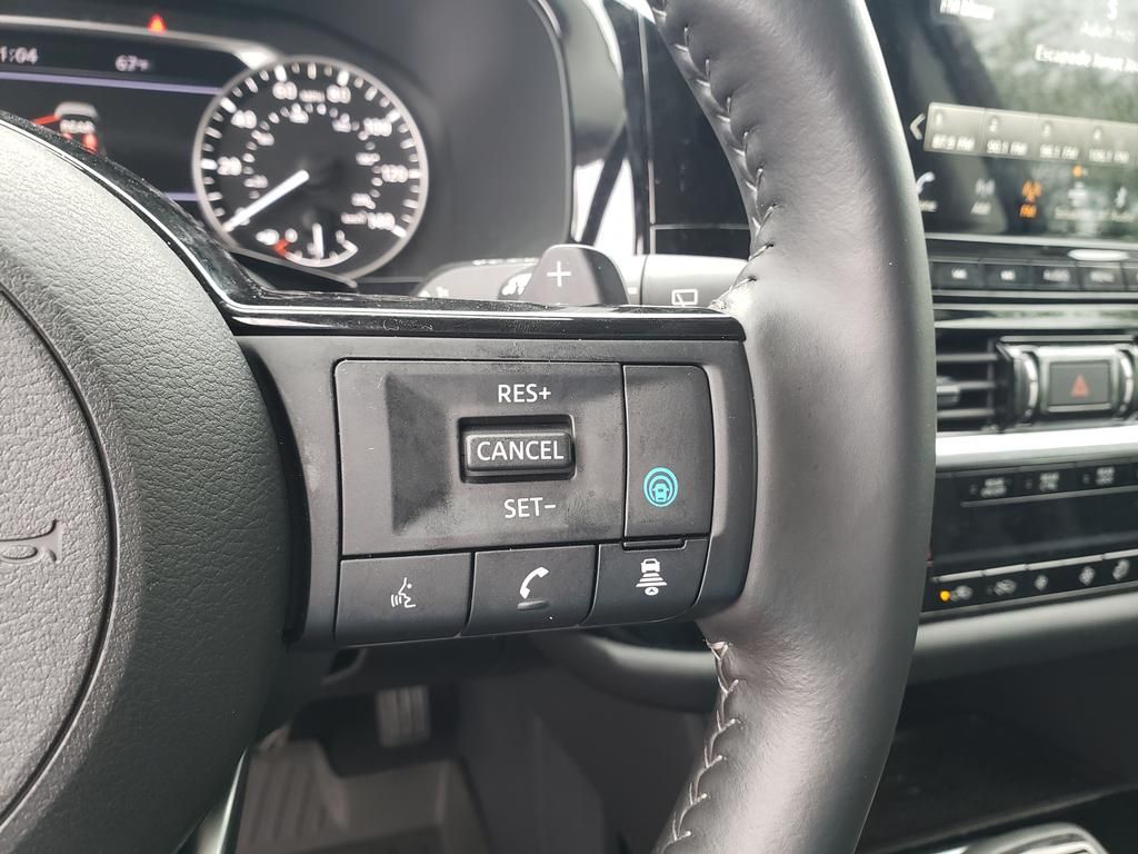 2025 Nissan Pathfinder SL photo 32