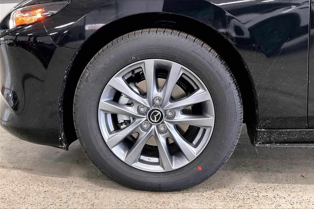 2026 MAZDA MAZDA3 - Image 11