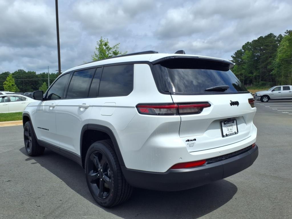 2025 Jeep Grand Cherokee Altitude X photo 15
