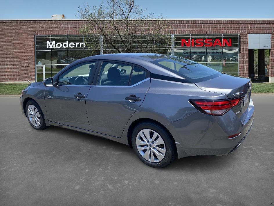 2025 Nissan Sentra S photo 2