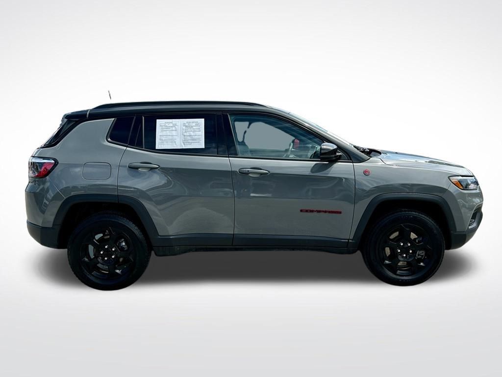 2024 Jeep Compass Trailhawk photo 7