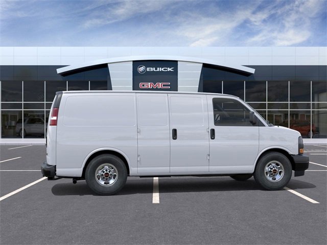 2025 Gmc Savana Cargo 2500 photo 3