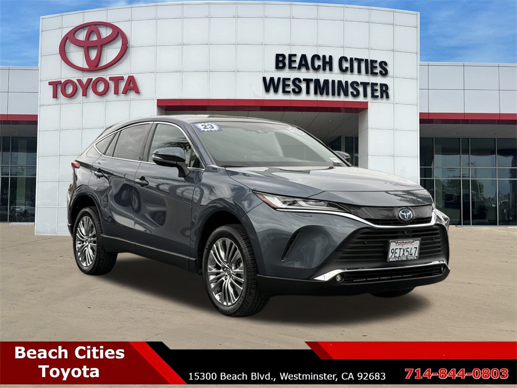 2023 Toyota Venza XLE's photo