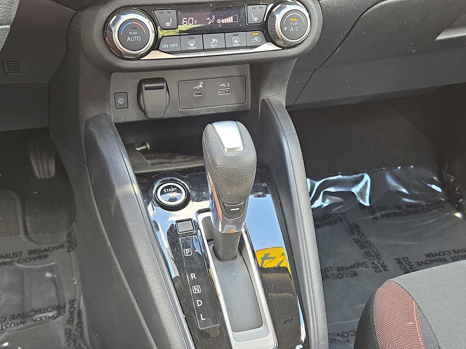 2024 Nissan Versa 1.6 SR photo 25