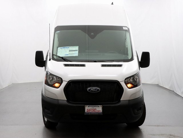 2025 Ford Transit Cargo Van photo 3
