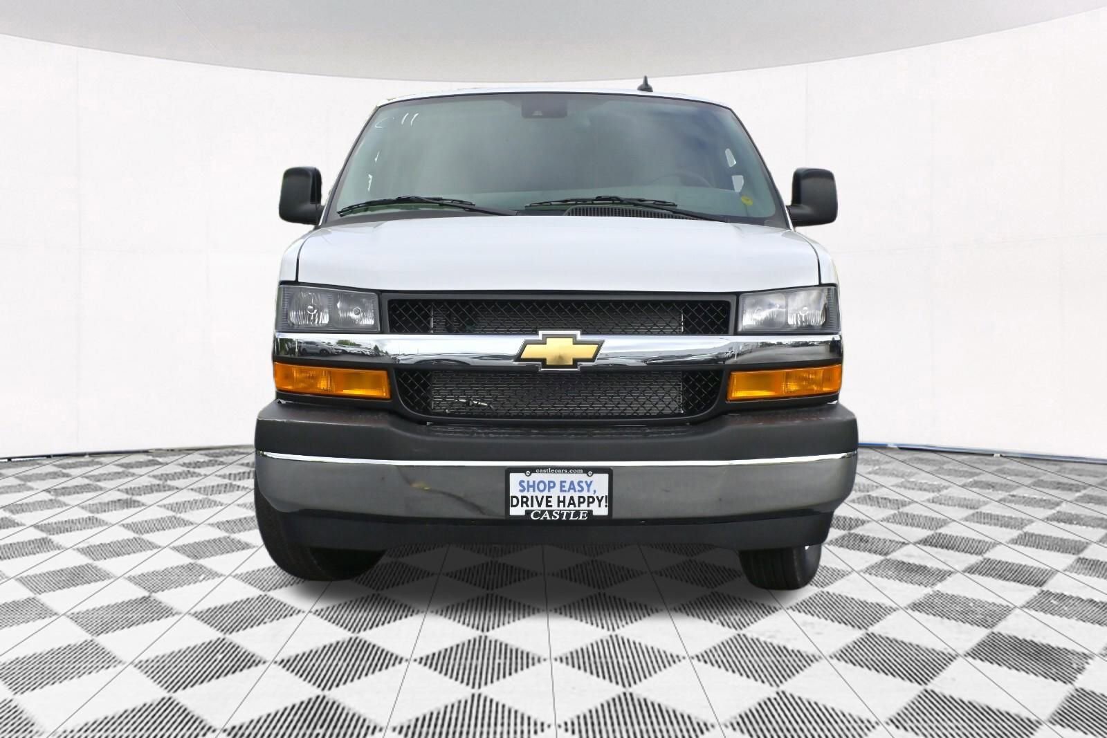 2025 Chevrolet Express Cargo Van Work photo 9