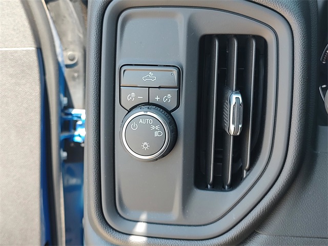 2024 Chevrolet Silverado 1500 Custom photo 20