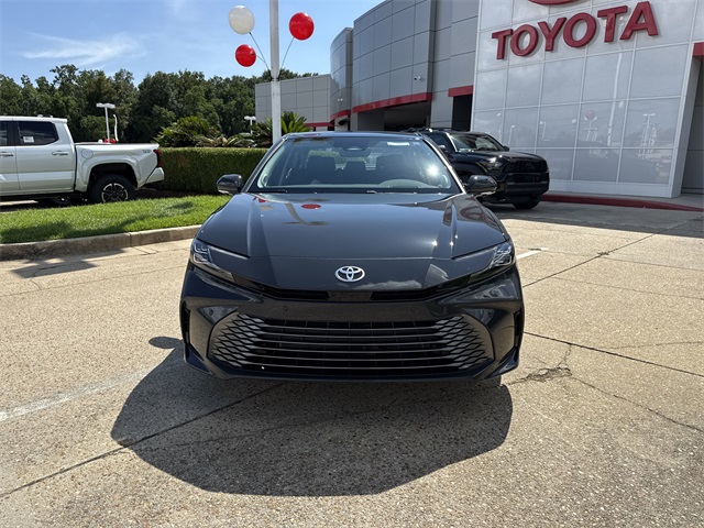 2025 Toyota Camry XLE photo 8
