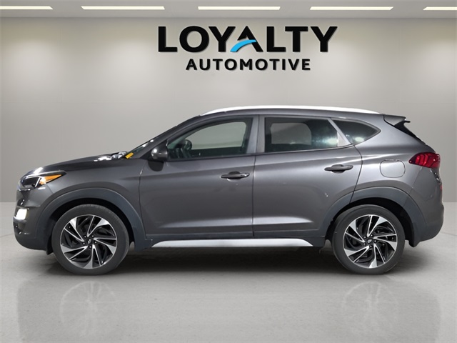 2020 Hyundai Tucson Sport photo 2