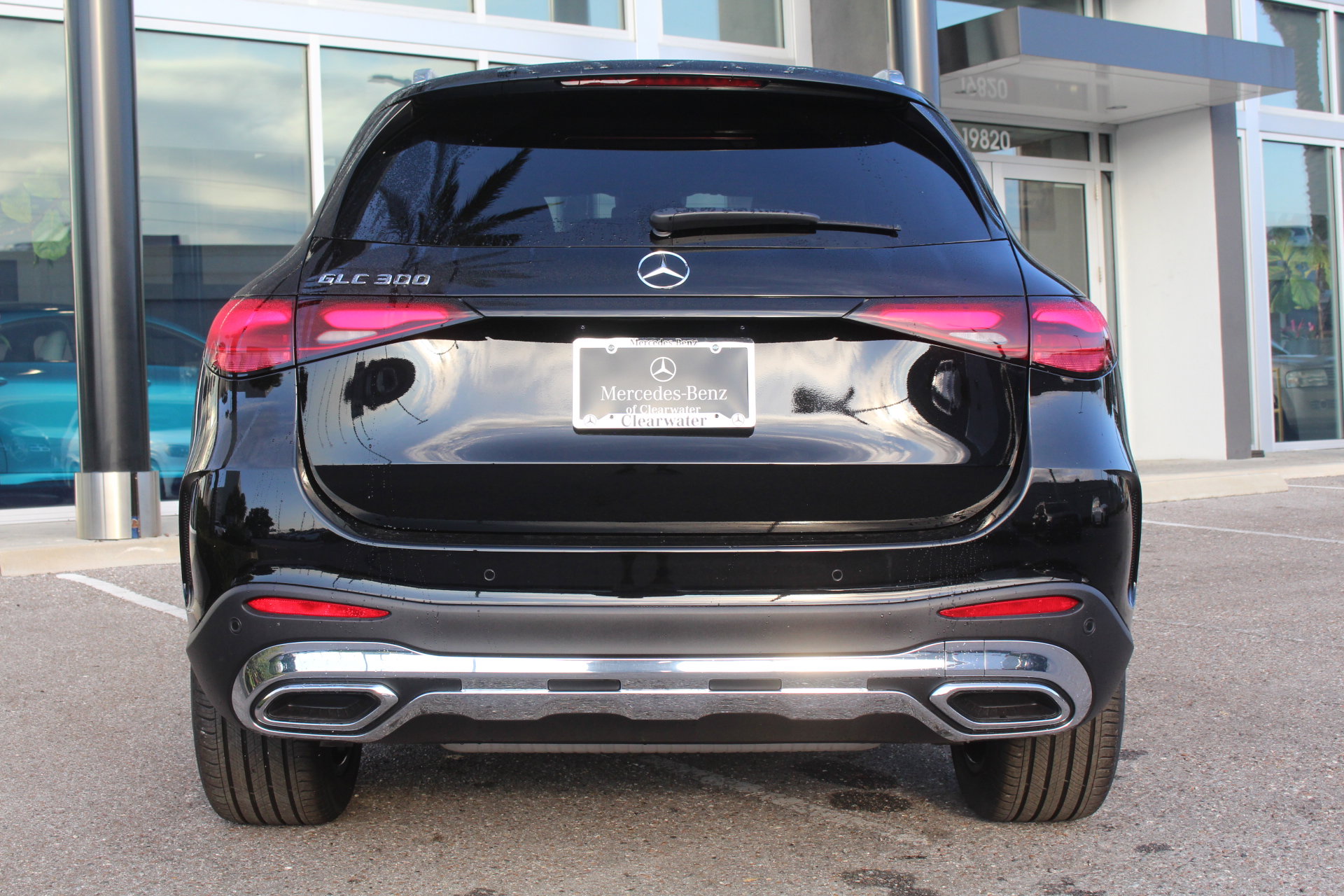 2026 Mercedes Benz GLC 300 photo 4