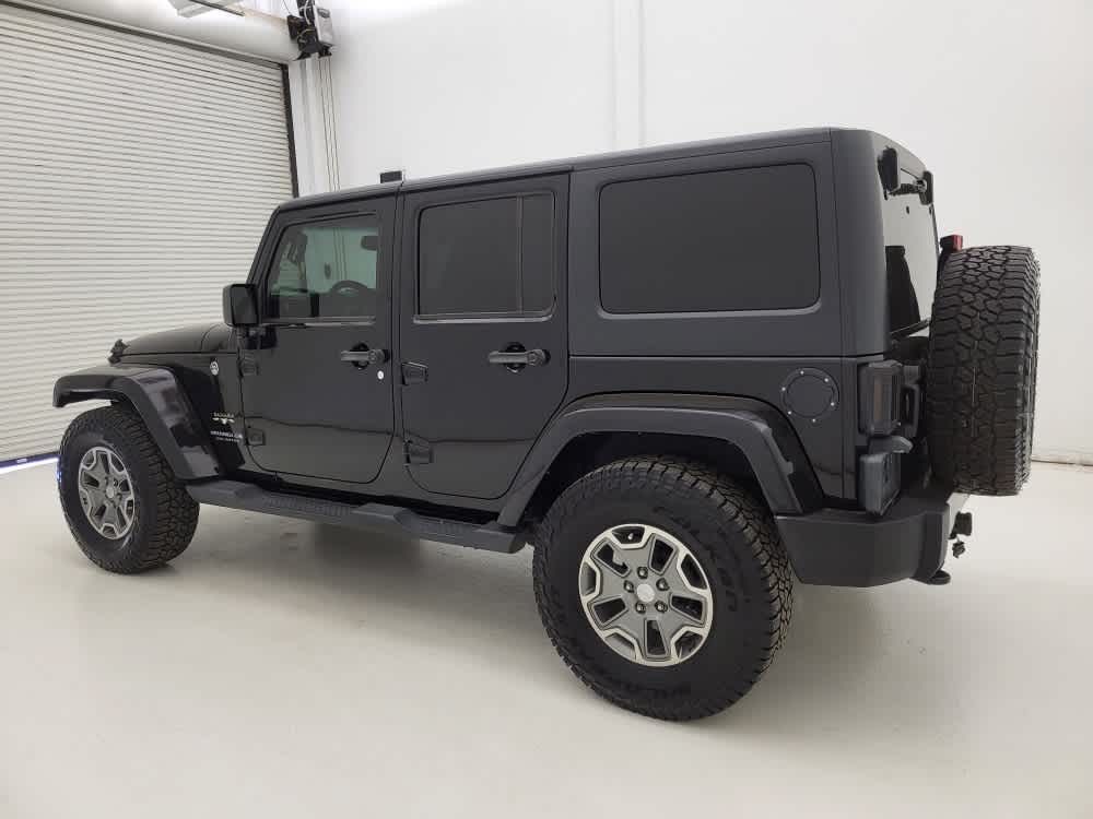 2016 Jeep Wrangler Unlimited Sahara photo 10