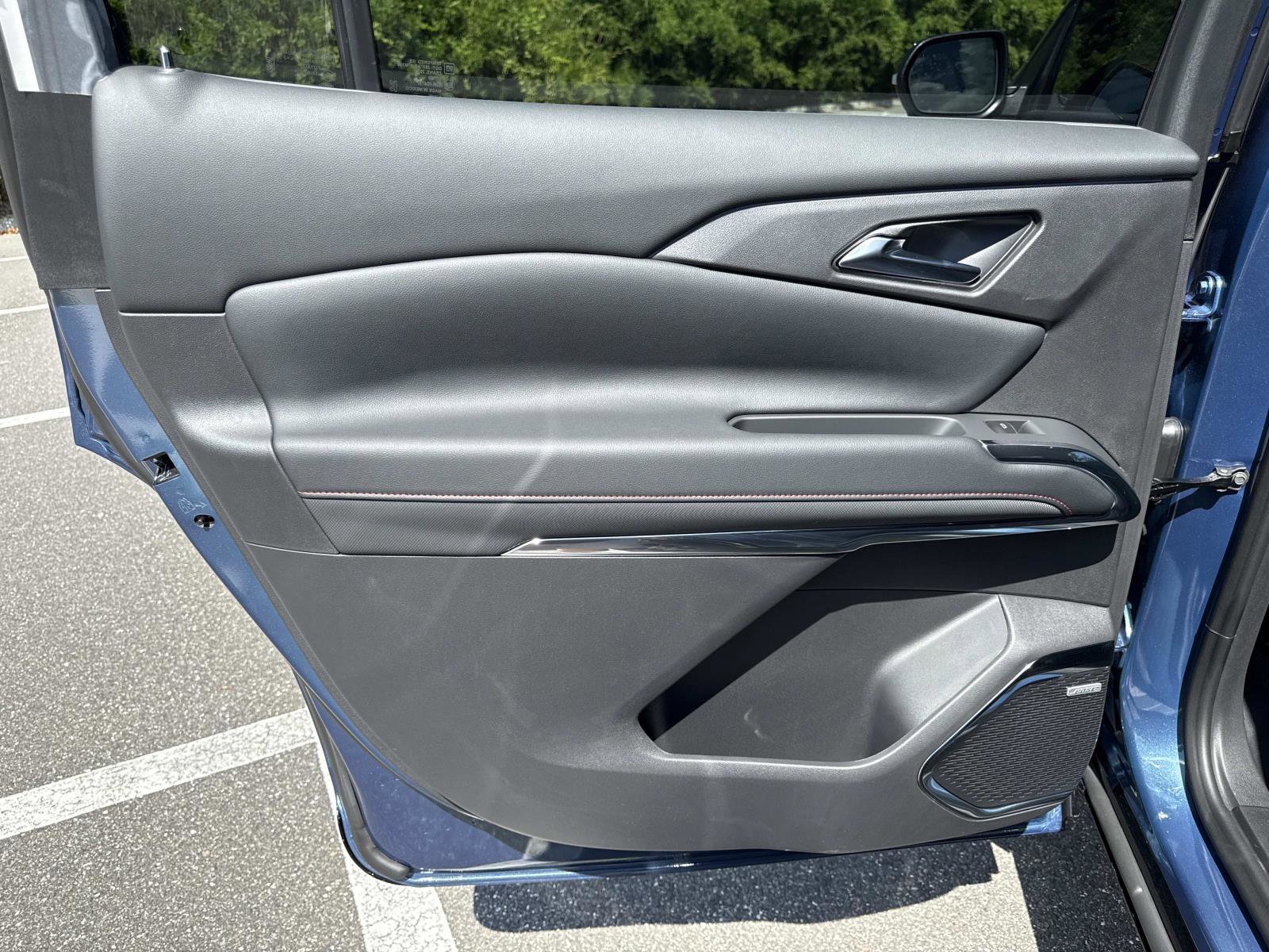 2026 Chevrolet Traverse RS photo 9