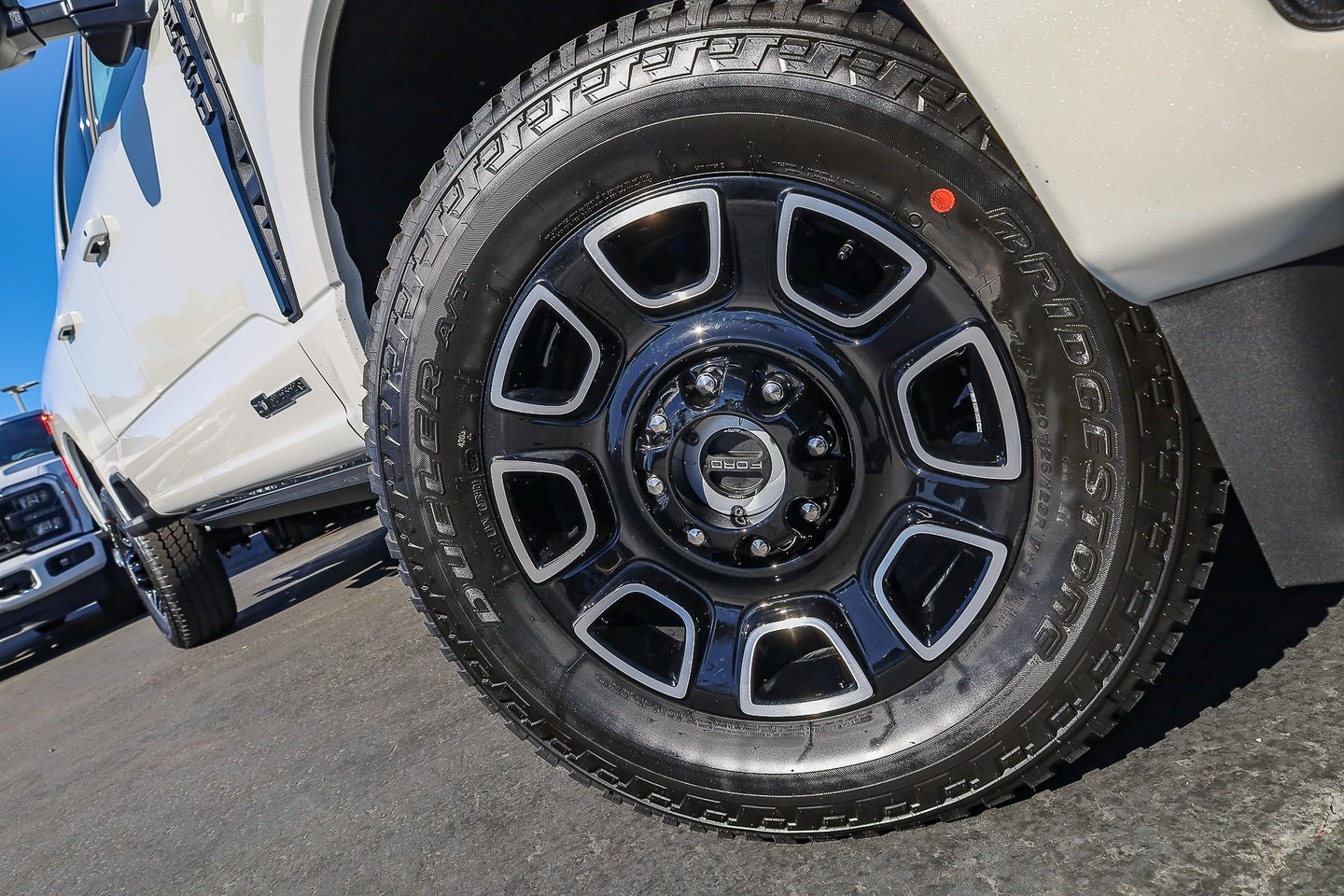 2026 Ford F-350 Platinum photo 2