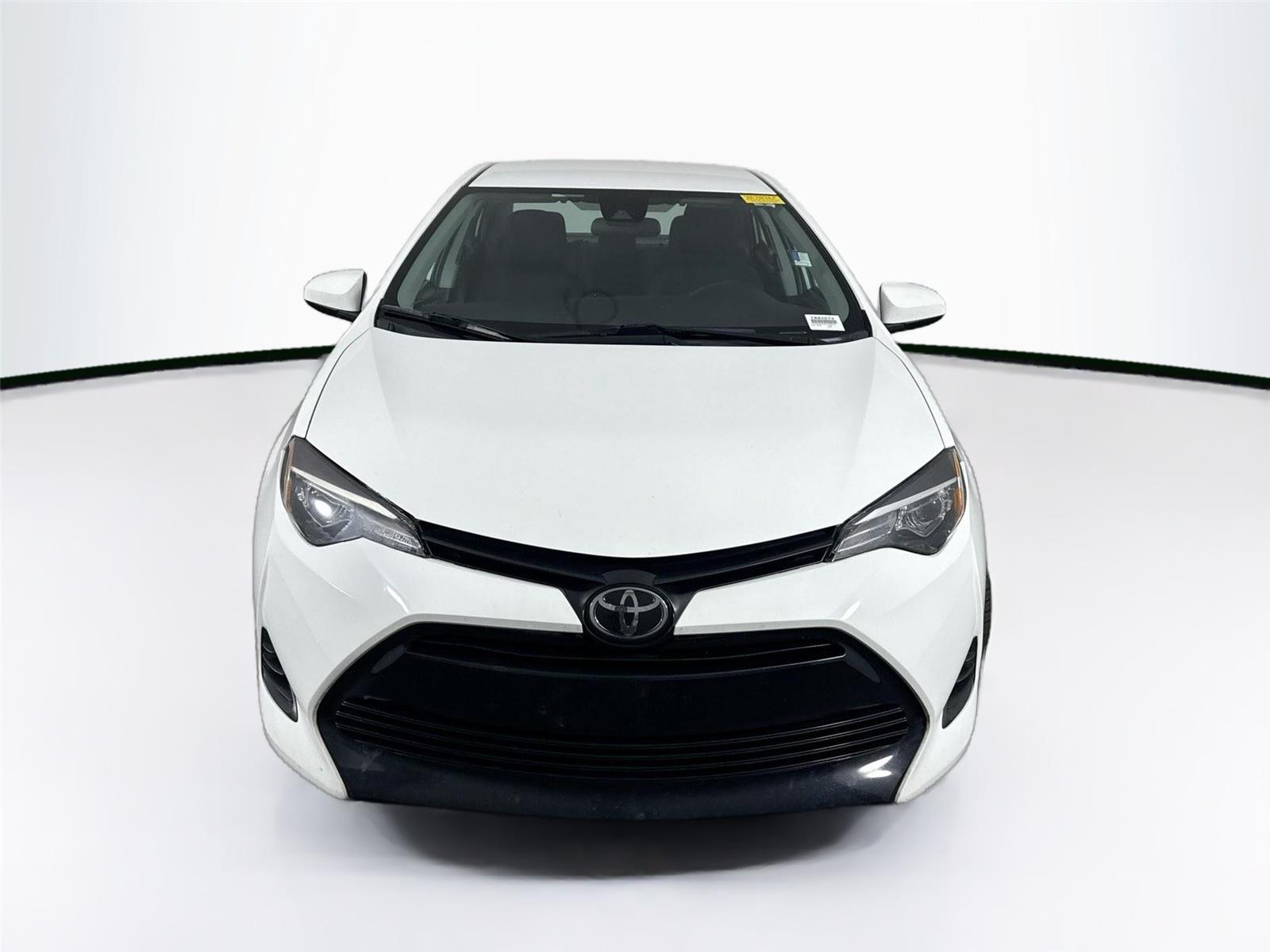 2019 Toyota Corolla XSE photo 3