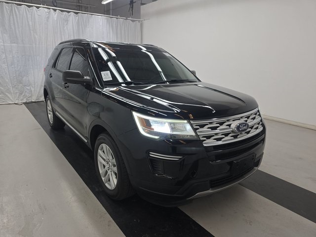 2018 Ford Explorer XLT photo 3