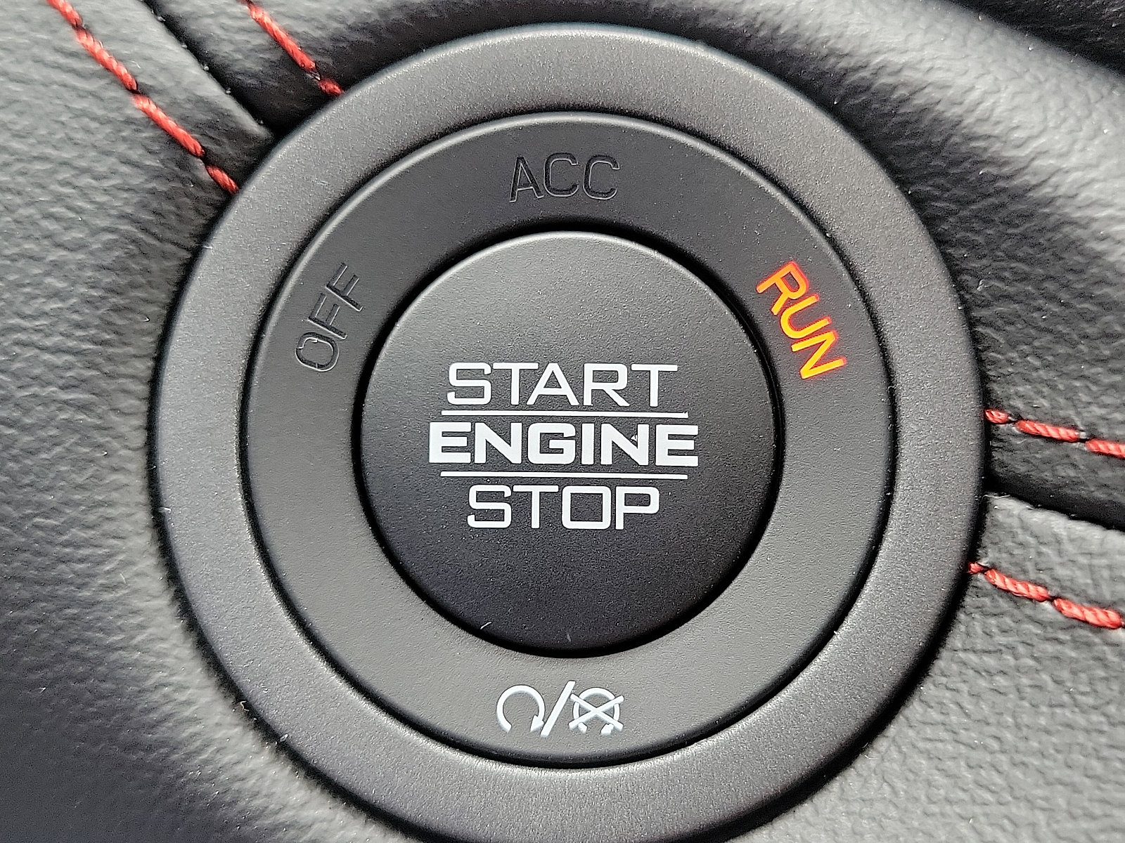 2025 Dodge Durango R/T Plus photo 9