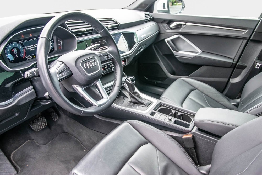 2024 Audi Q3 S line Premium photo 5