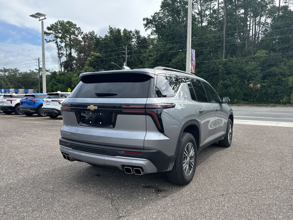 2024 Chevrolet Traverse photo 16