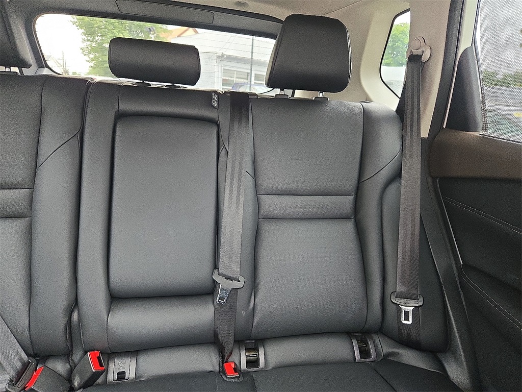 2022 Nissan Rogue SV photo 21