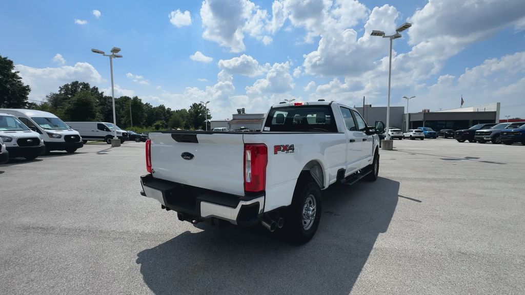2025 Ford F-350 XL photo 8