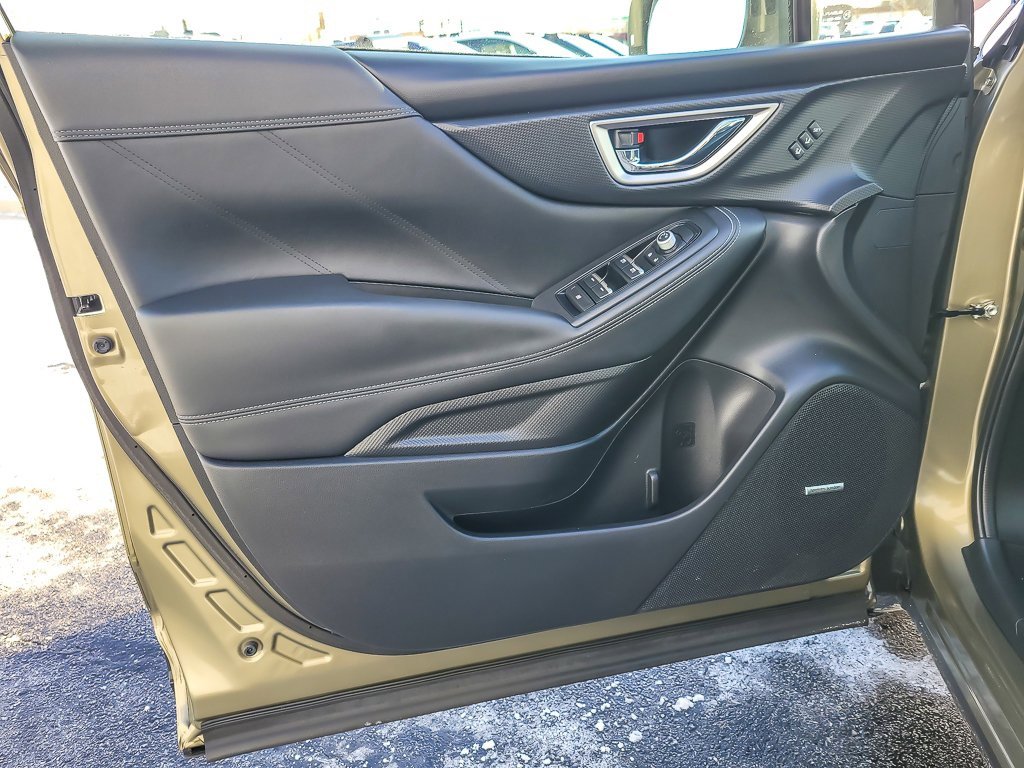 2023 SUBARU FORESTER - Image 17