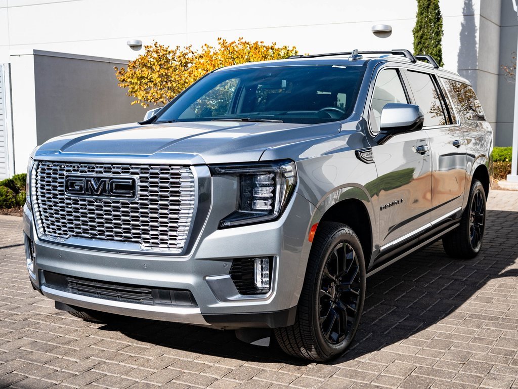 2024 GMC Yukon XL Denali's photo